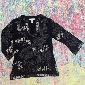 Lauren Michelle Black and White Long Sleeve Top